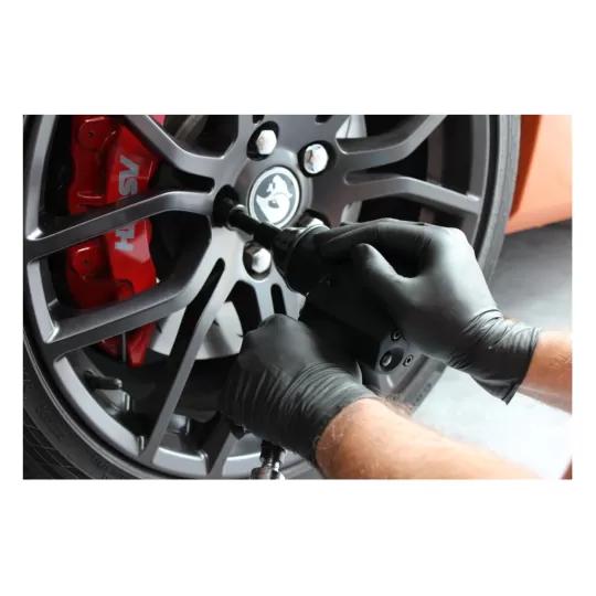 Aurelia® Bold – Premium Black Disposable Nitrile Gloves